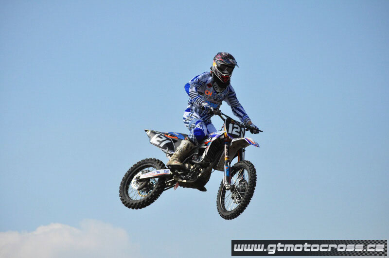 %_tempFileNamefoto2782_317%